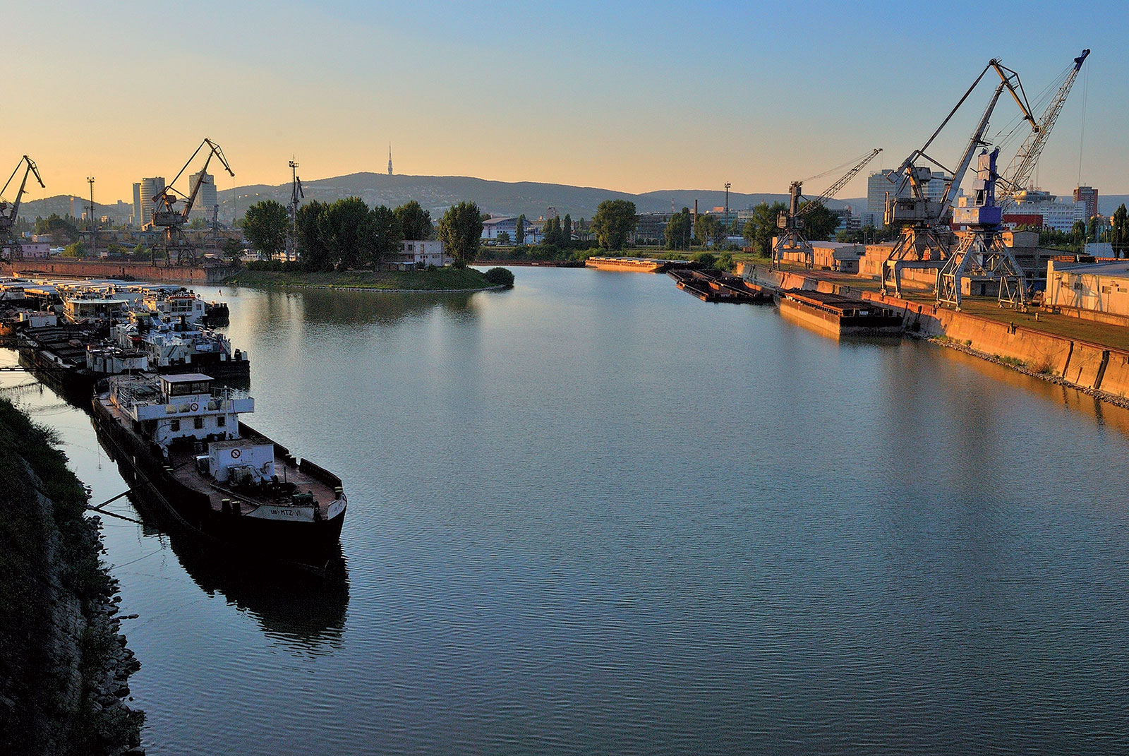 Jeden z plánovaných projektov počíta s vybudovaním zázemia pre plavidlá vo verejnom prístave v Bratislave