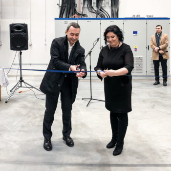 Priestory slávnostne otvorili Eva Falisová riaditeľka spoločnosti WEGU Slovakia s.r.o. a Azamat Yerzhanov partner PNK Group Europe