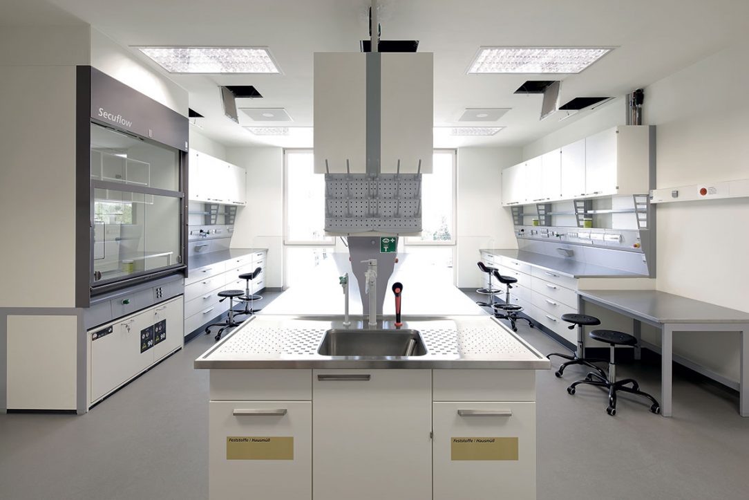 Laboratórium pre Ústav biotechnológie životného prostredia a analytické centrum.