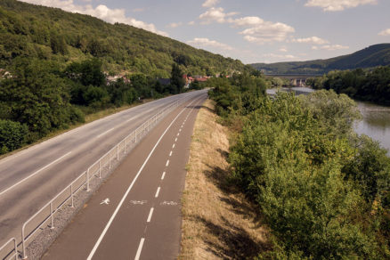 Vážska cyklotrasa na úseku Púchov – Nosická priehrada