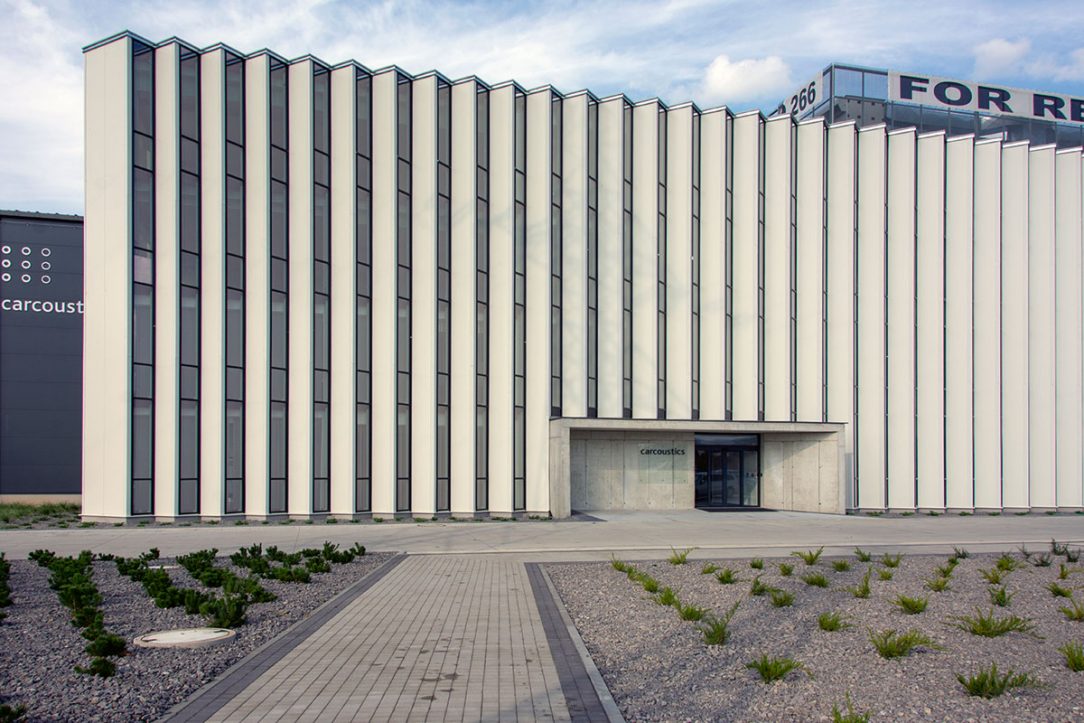 Administratívna budova VAŠA s.r.o. v priemyselnom parku Nováky