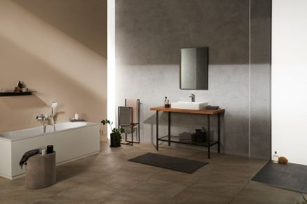 Rozsiahla séria Kludi Zenta SL ktorá sa v súčasnosti skladá z celkovo 18 výrobkov umožňuje realizovať širokú škálu konštrukčných riešení v moderných a špičkových kúpeľniach.