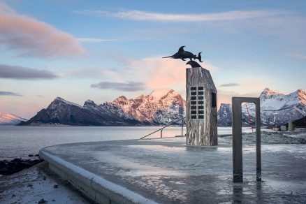 Pamätník z 2. svetovej vojny pripomína nórsku ponorku Uredd („Nebojácny”).