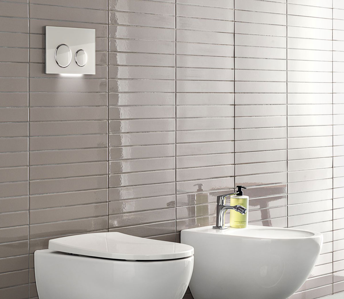 2017 Bathroom 18 Acanto Duofresh orientation light bigview