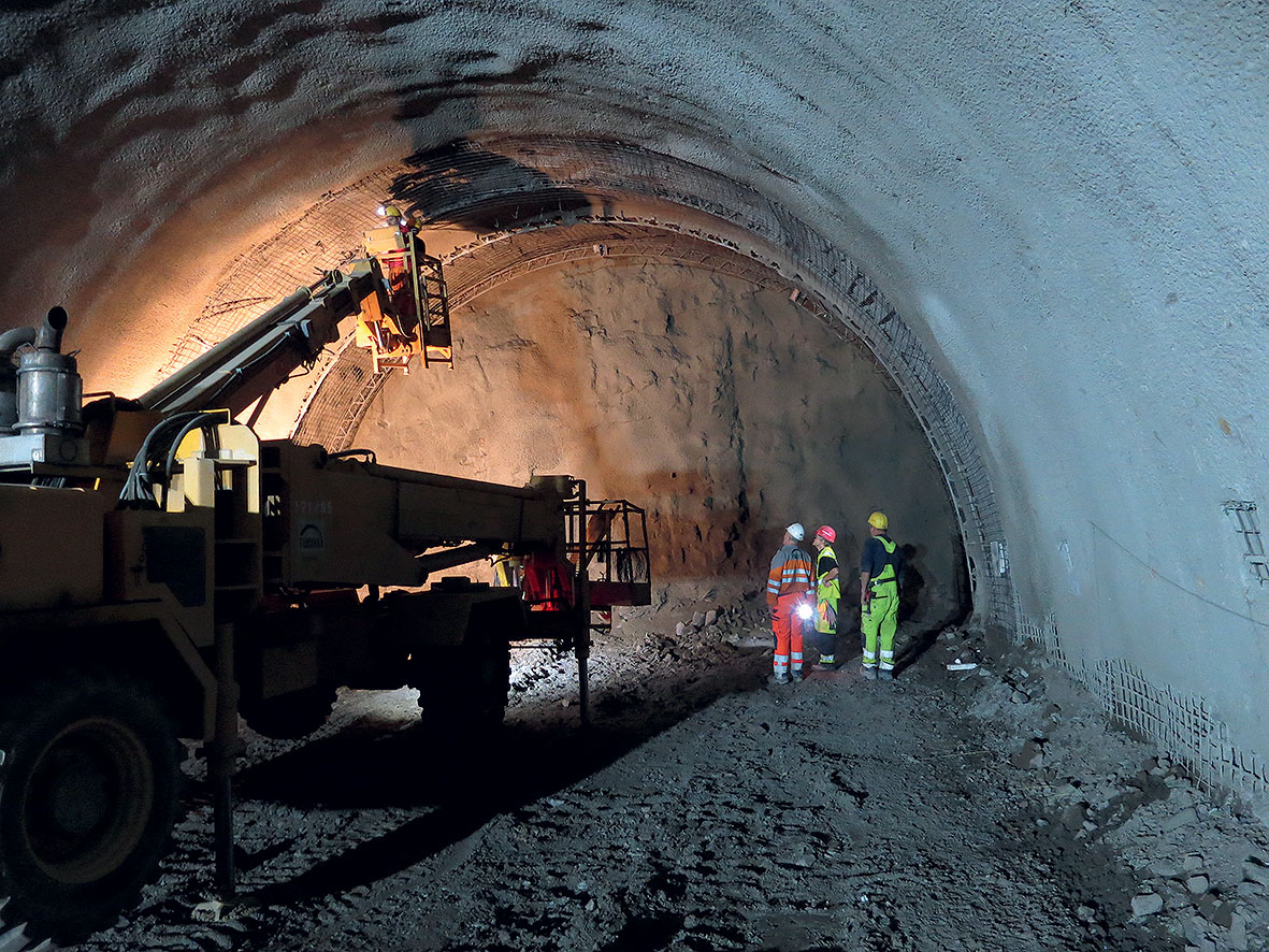 Obr. 4 Sieťovanie druhých sietí primárneho ostenia