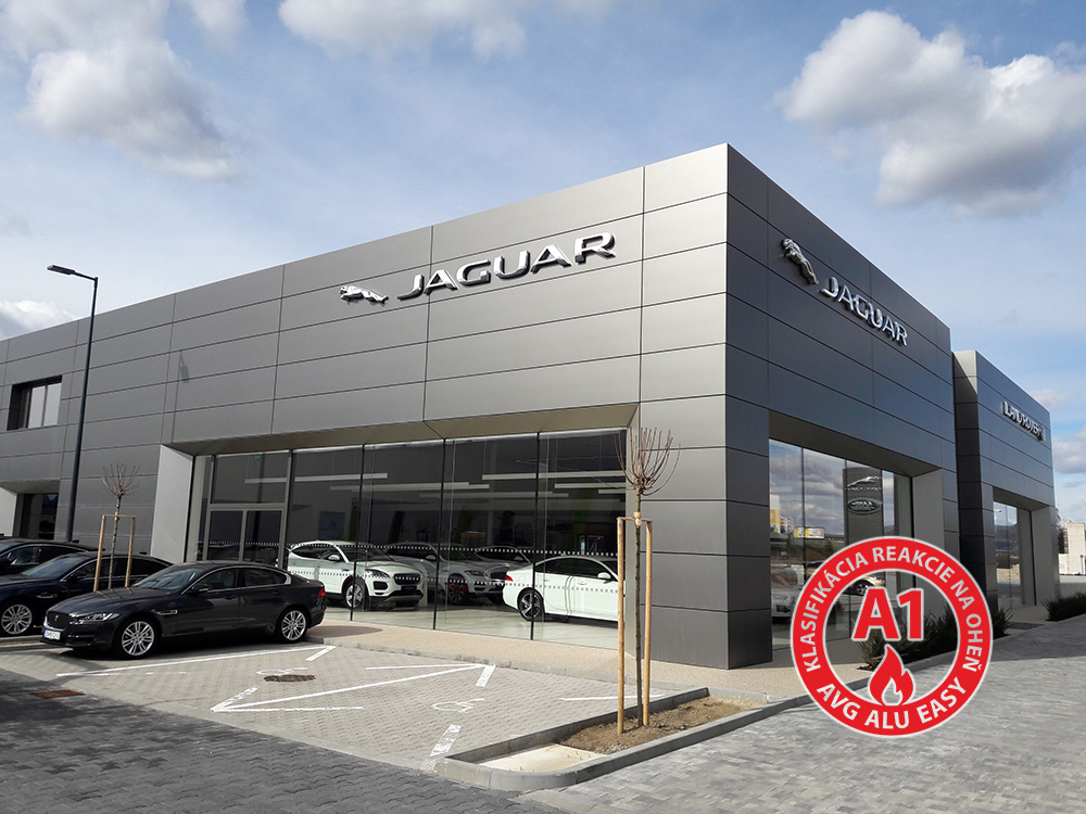 Odvetraná fasáda Jaguar Landrover AVG s logom