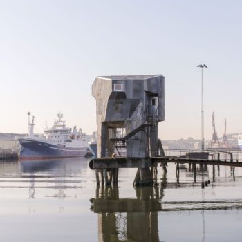Priemyselný prístav Göteborgu postupne stráca svoj industriálny charakter.