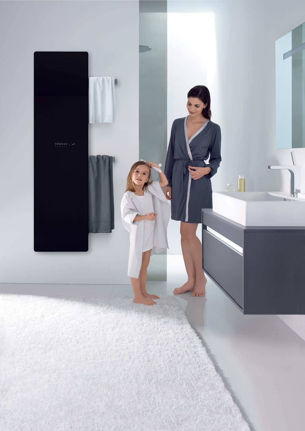 Zehnder RAD Deseo Verso bathroom woman child Print 75895