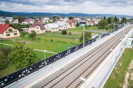 PHS noba kolor vrátane prístreškov na trati pri obciach Predmier a Plevník.