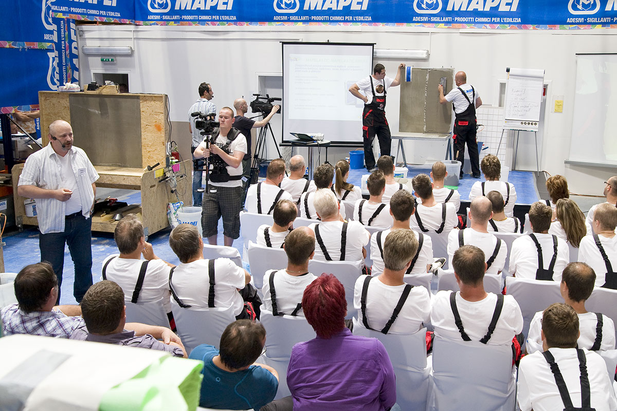 Mapei Akademia 3