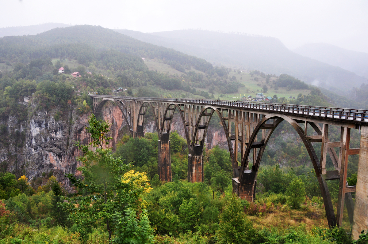 Most nad najhlbším kaňonom v Európe