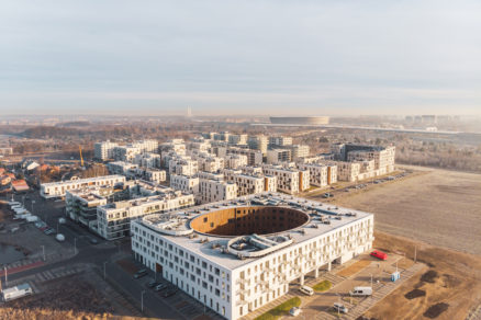 Sídlisko Nowe Żerniki v leteckom pohľade. Výsledok desaťročnej práce viac ako štyridsiatich architektov a mnohých workshopov s obyvateľmi.