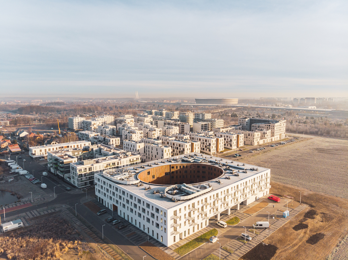 Sídlisko Nowe Żerniki v leteckom pohľade. Výsledok desaťročnej práce viac ako štyridsiatich architektov a mnohých workshopov s obyvateľmi.