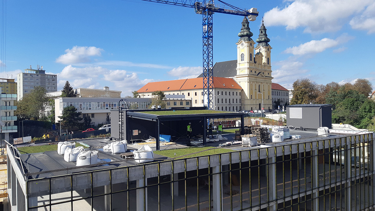 Orbis Nitra POCB v zelenej streche