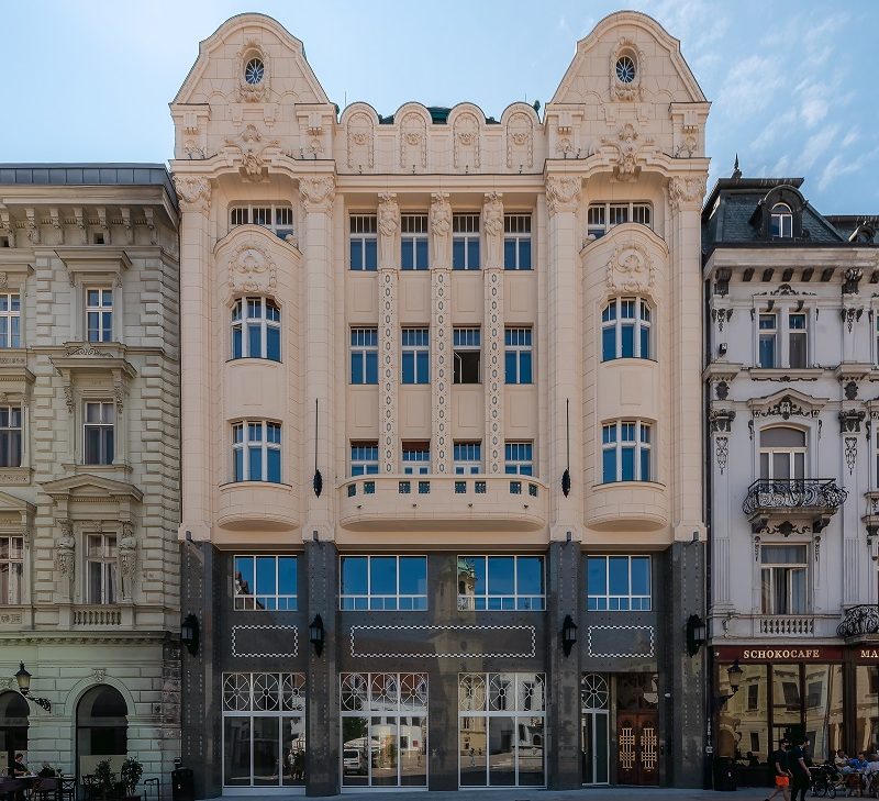 Rekonštrukcia 
paláca na 
Hlavnom námestí.