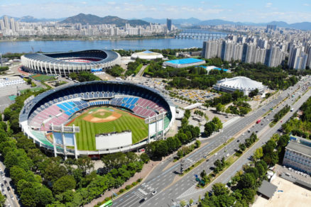 Športoviská postavené pre olympiádu 1988 a desiate ázijské hry v roku 1986.