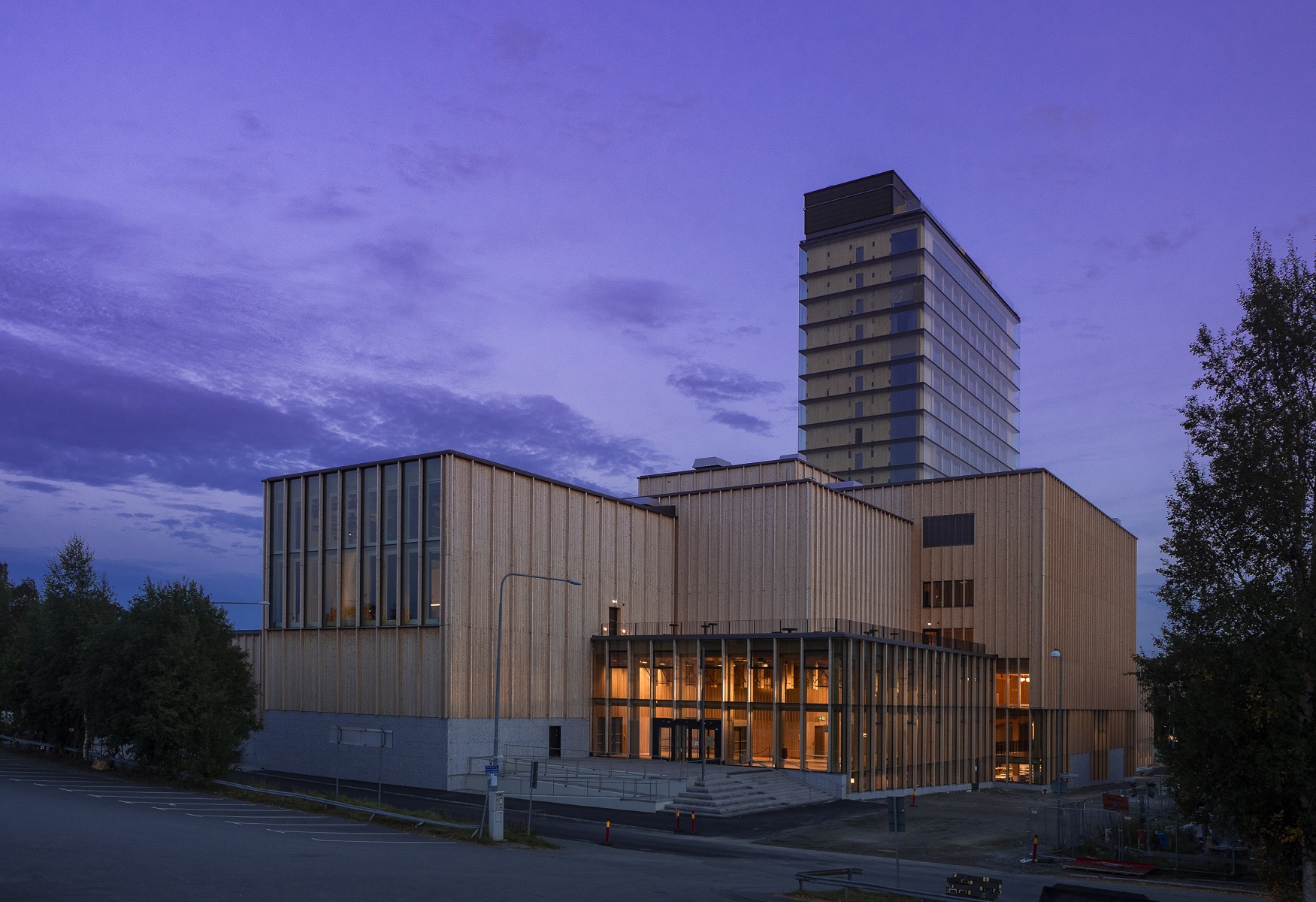 Nová výšková budova z dreva vo Švédsku.