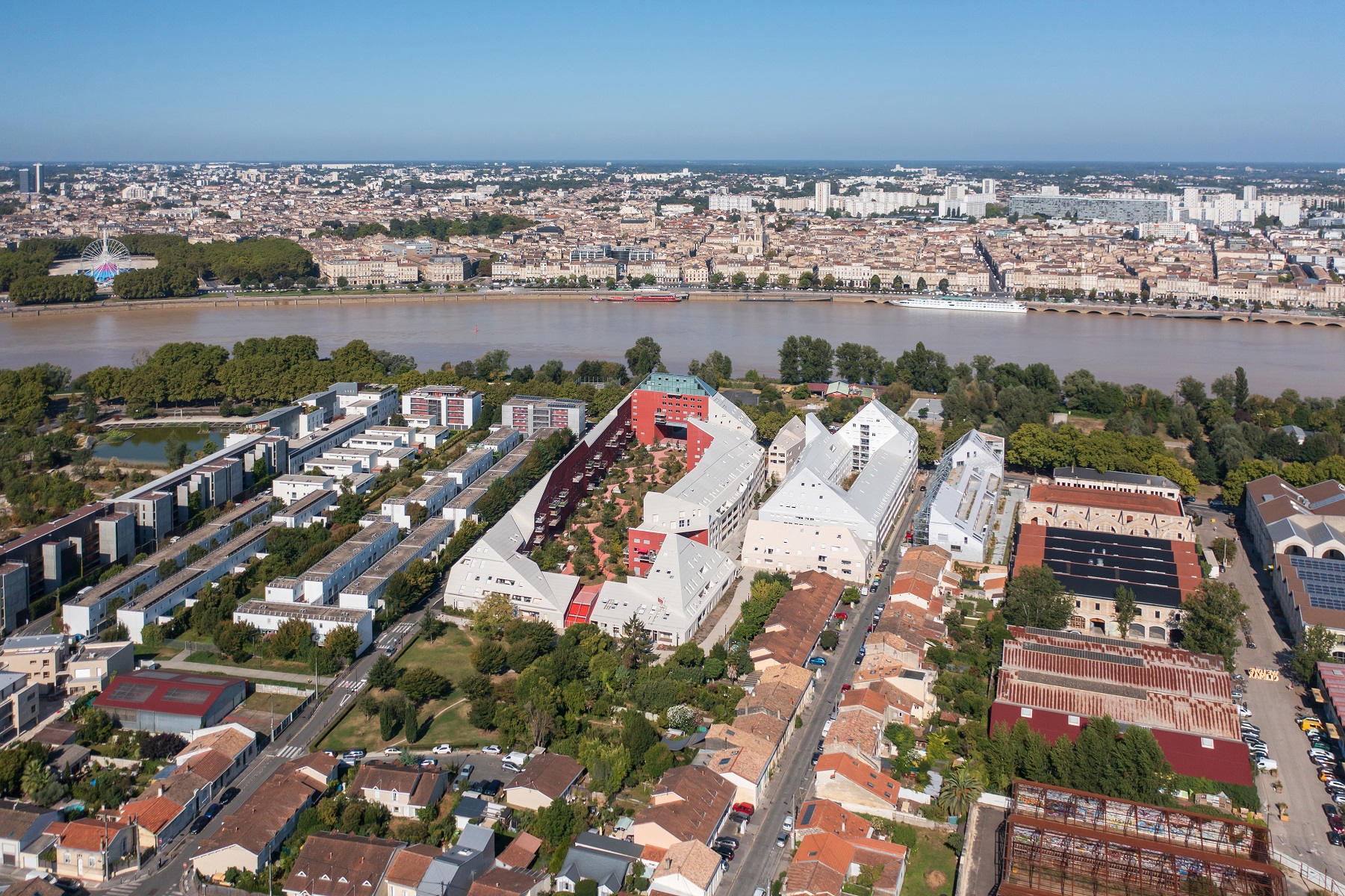 Ilot Queyries v Bordeaux