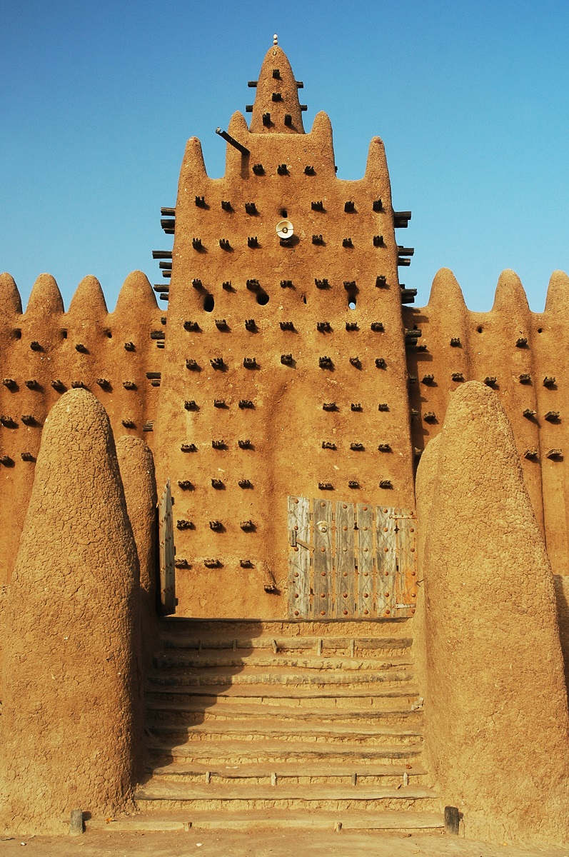 Mešita v Djenné na Mali je najväčšou hlinenou budovou na svete.