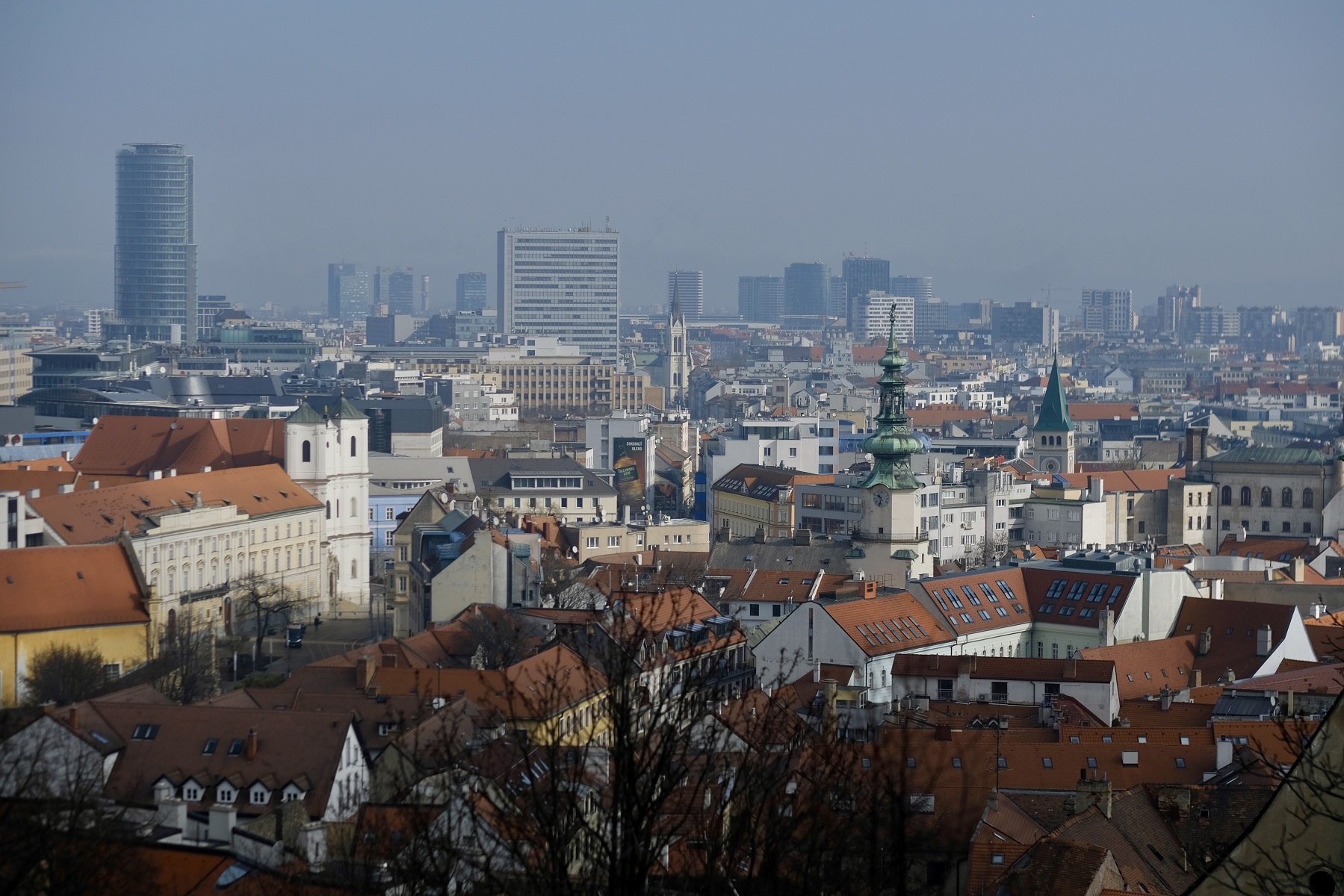 Na ilustračnej snímke je mesto Bratislava.