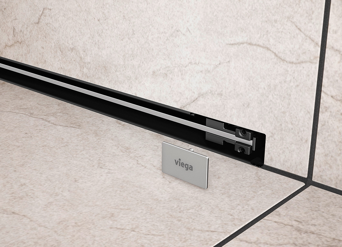 Dizajnový sprchový žliabok Viega Advantix Vario ponúka minimalistický vzhľad, nízku svetlosť odtokovej línie a kompletnú integráciu do steny. 