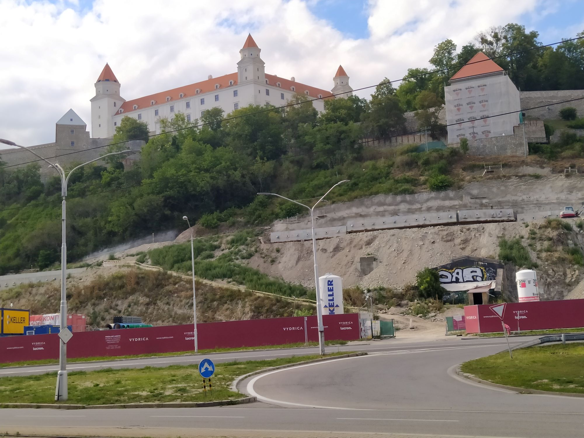 Výstavba projektu Vydrica pod hradom v Bratislave, júl 2022