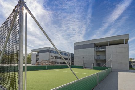 Nová budova gymnázia v Großburgwedeli, Nemecko