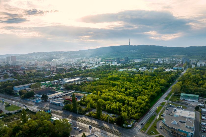 Pozemok, ktorý kúpila Penta Real Estate v Bratislave-Novom Meste.