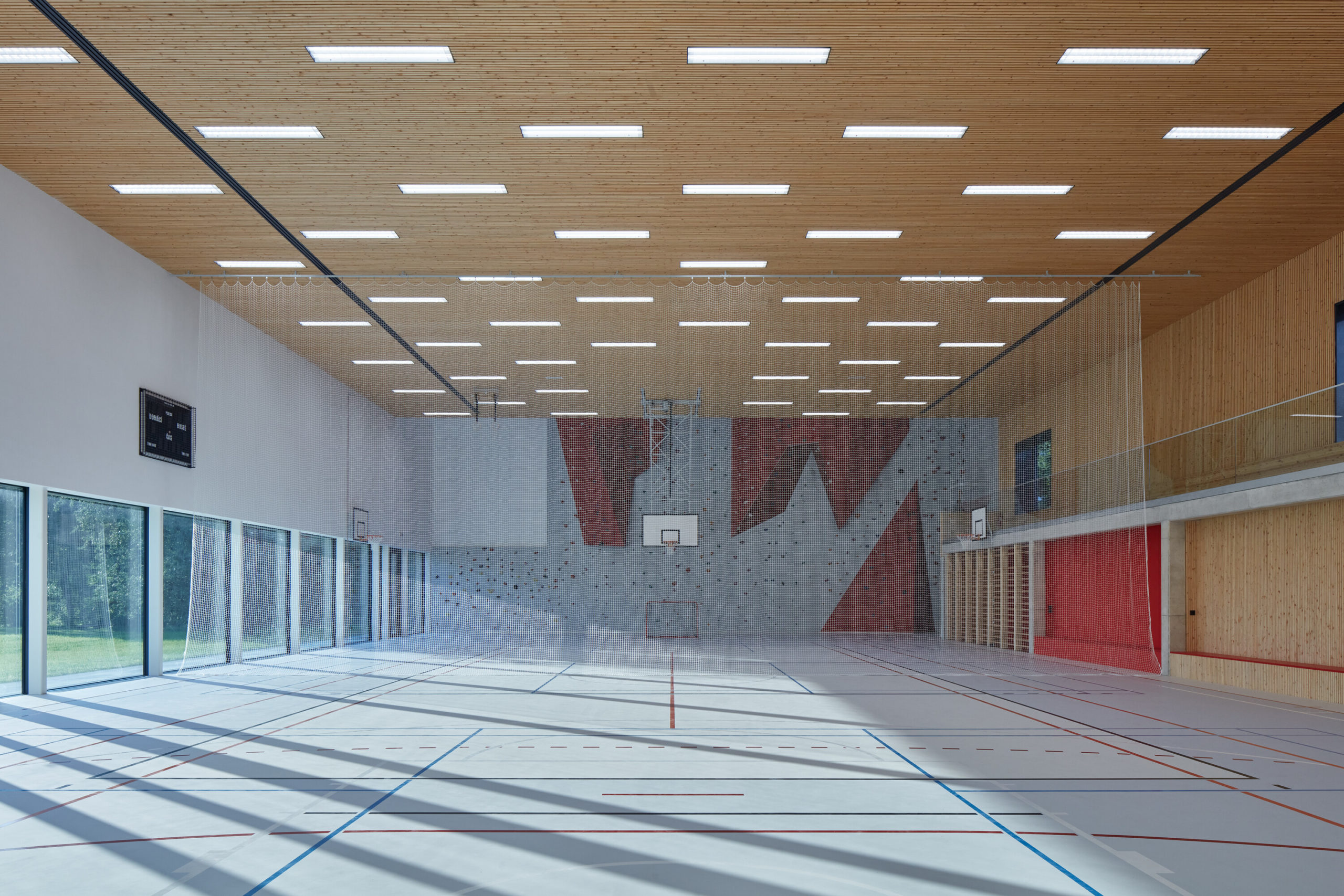 Športová hala Základnej školy v Novom Hrozenkove