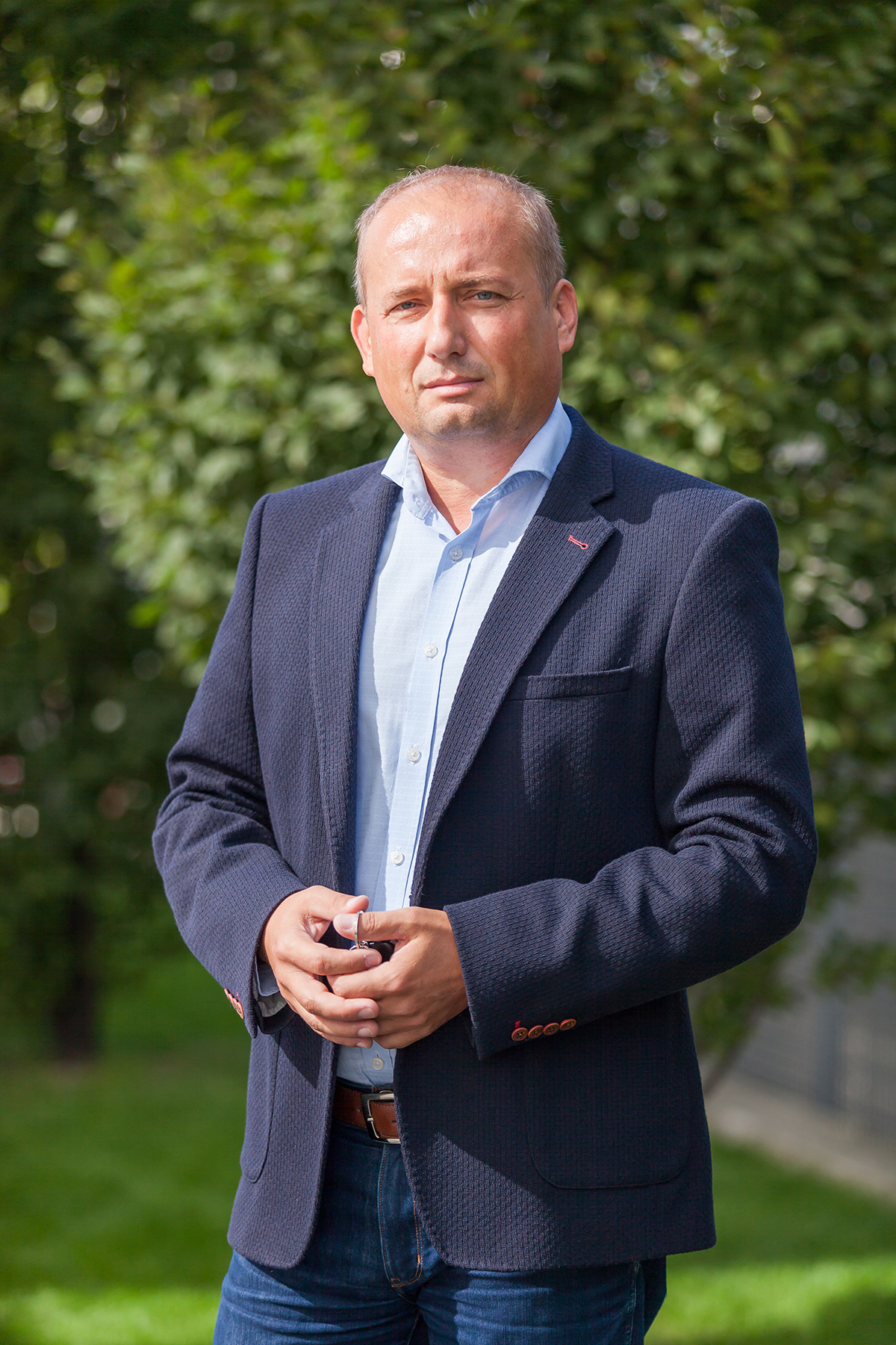Ing. Miroslav Kukla
konateľ spoločnosti B.E.Service
V oblasti obvodových plášťov a výplní
stavebných otvorov pôsobí od roku 1996.
V súčasnosti je konateľom a CEO spoločnosti
B.E.Service SK, s.r.o., ktorá sa venuje servisu,
údržbe a oprave obvodových plášťov. Je členom
predstavenstva Slovenskej asociácie facility
managementu (SAFM).