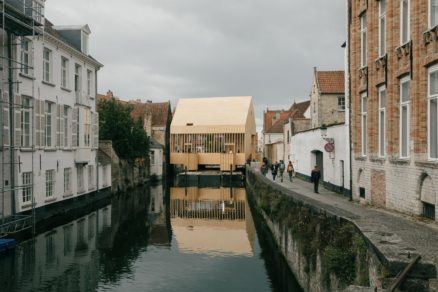 Dočasný pavilón Bruggský diptych