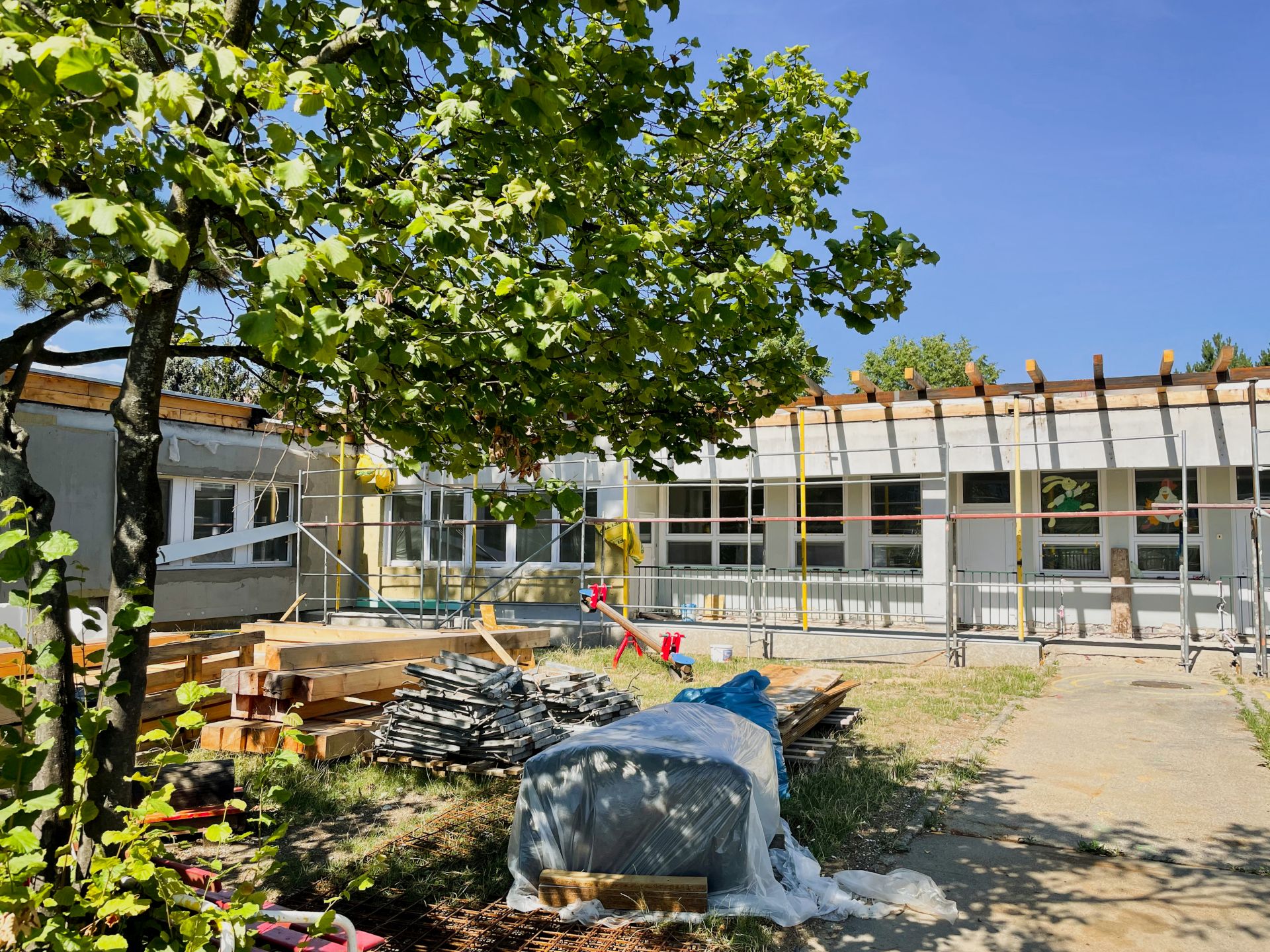 Škôlku v Banskej Bystrici obnovujú s dôrazom na zmenu klímy