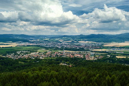 Pohľad na Bojnice a Prievidzu.