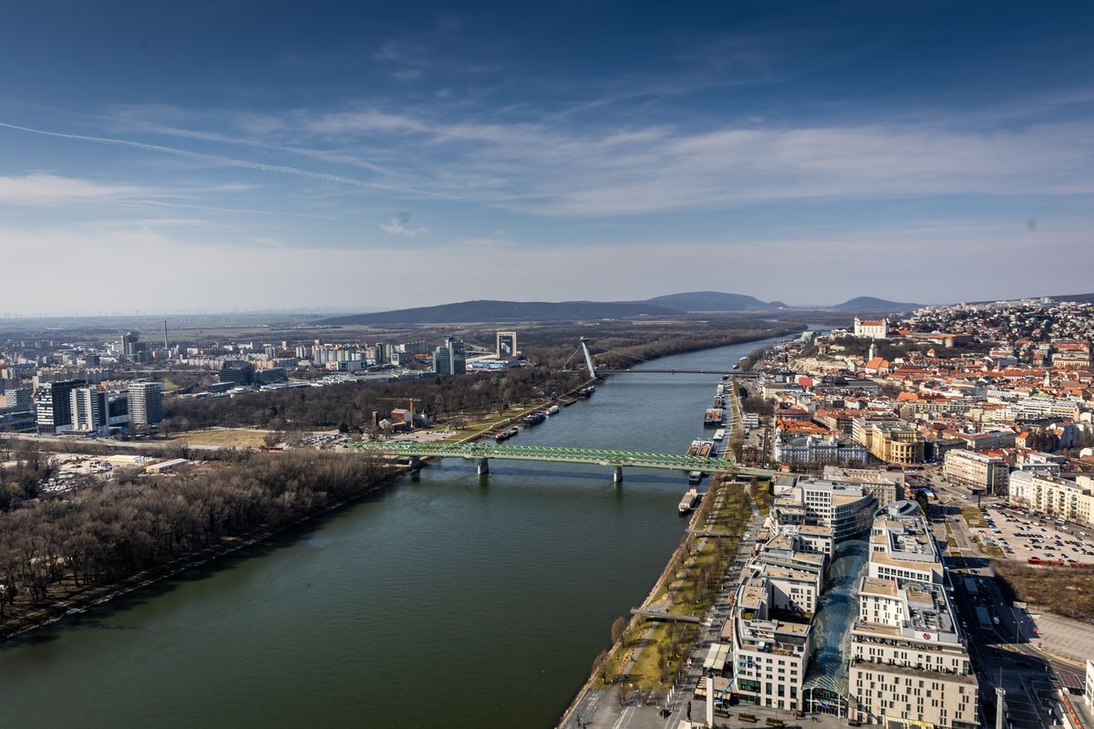 Výhľad z Eurovea Tower patrí k tým najlukratívnejším v hlavnom meste. 