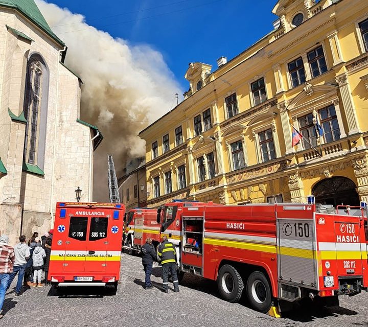 Požiar v Banke lásky.