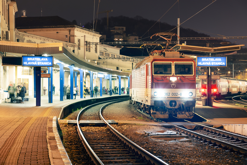 Železnice na Slovensku.