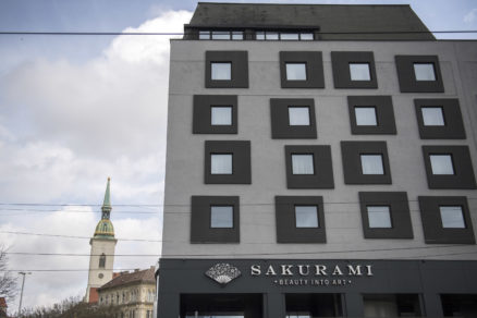 Rázusovo nábreie v Bratislave aktuálny stav hotela Park Inn