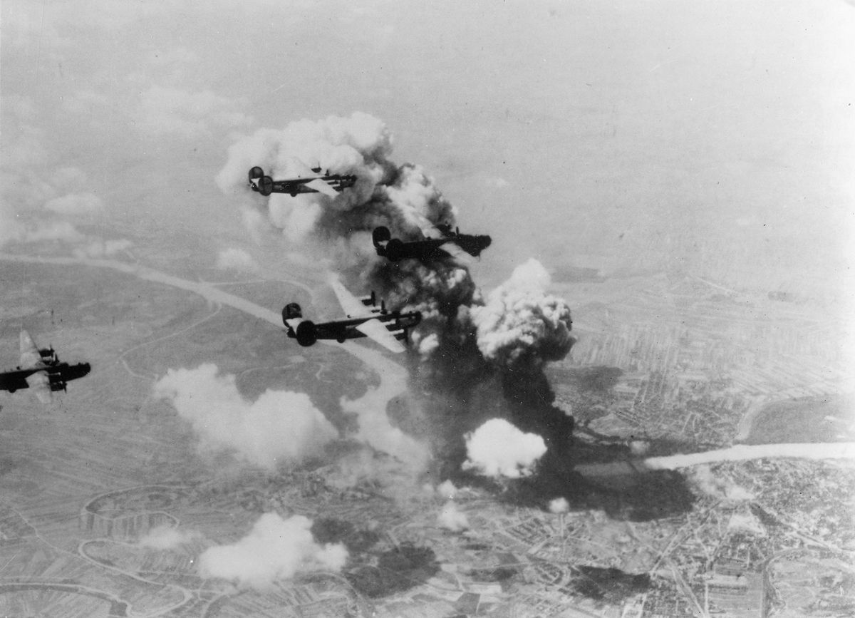 Bombardovanie Apolla, 16 jún 1944.
