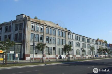 Bývalá fabrika Gumon (© insider, web: imhd.sk)