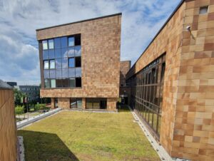 Mestský úrad v Žiline dostal novú zelenú strechu