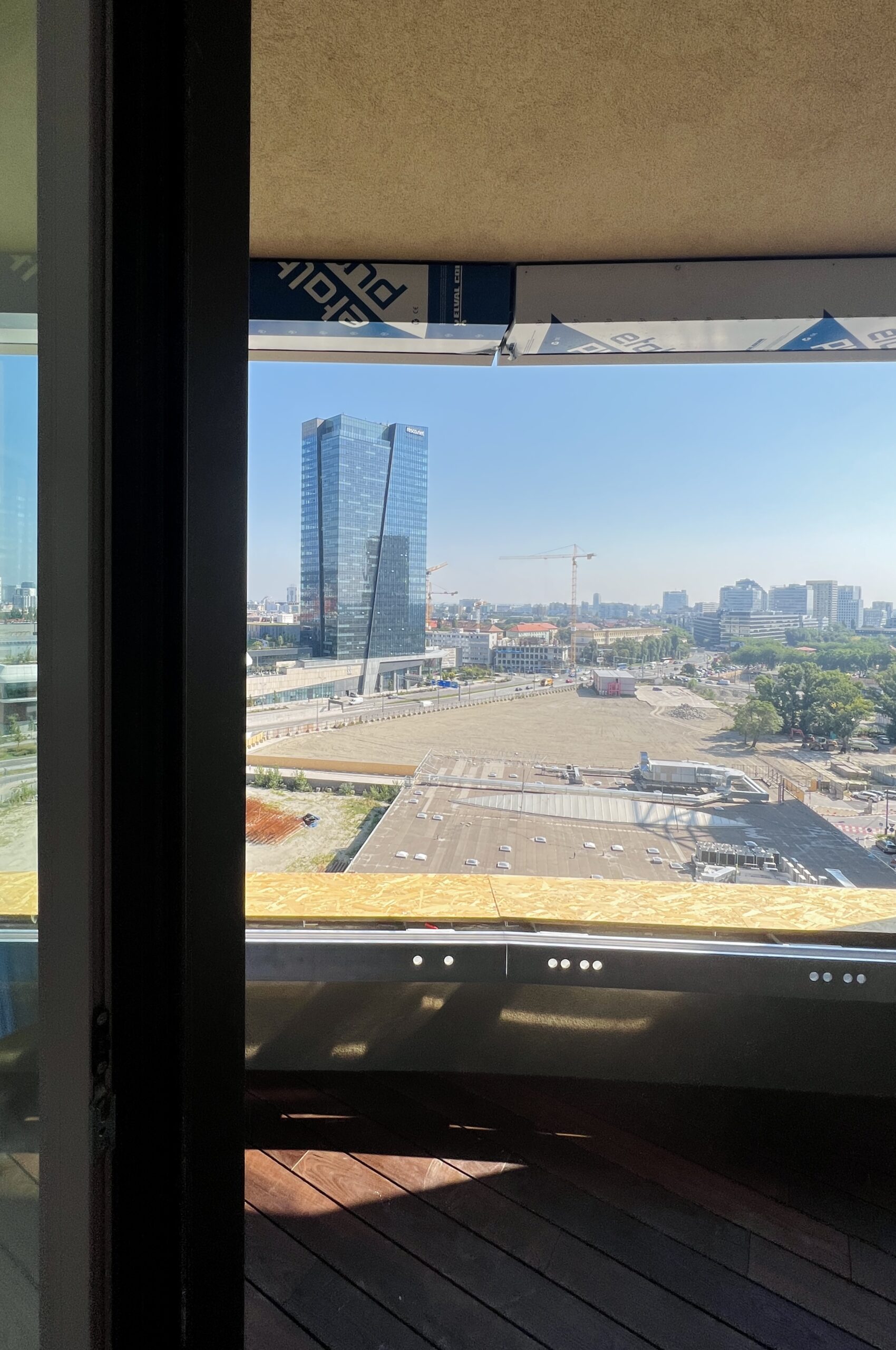 Výhľad z loggie jedného z bytov v Sky Park Residence 4