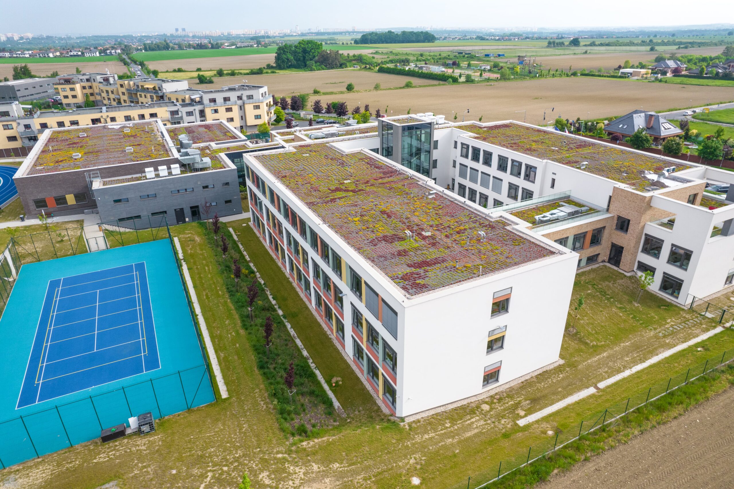 Zelená strecha na Základnej škole Zdiměřice