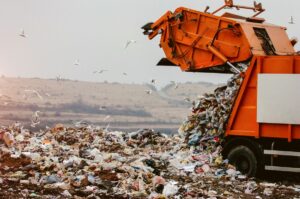 Najhorší v Európe? Komunálnym odpadom doslova plytváme, môžeme z neho vyrábať lacné teplo