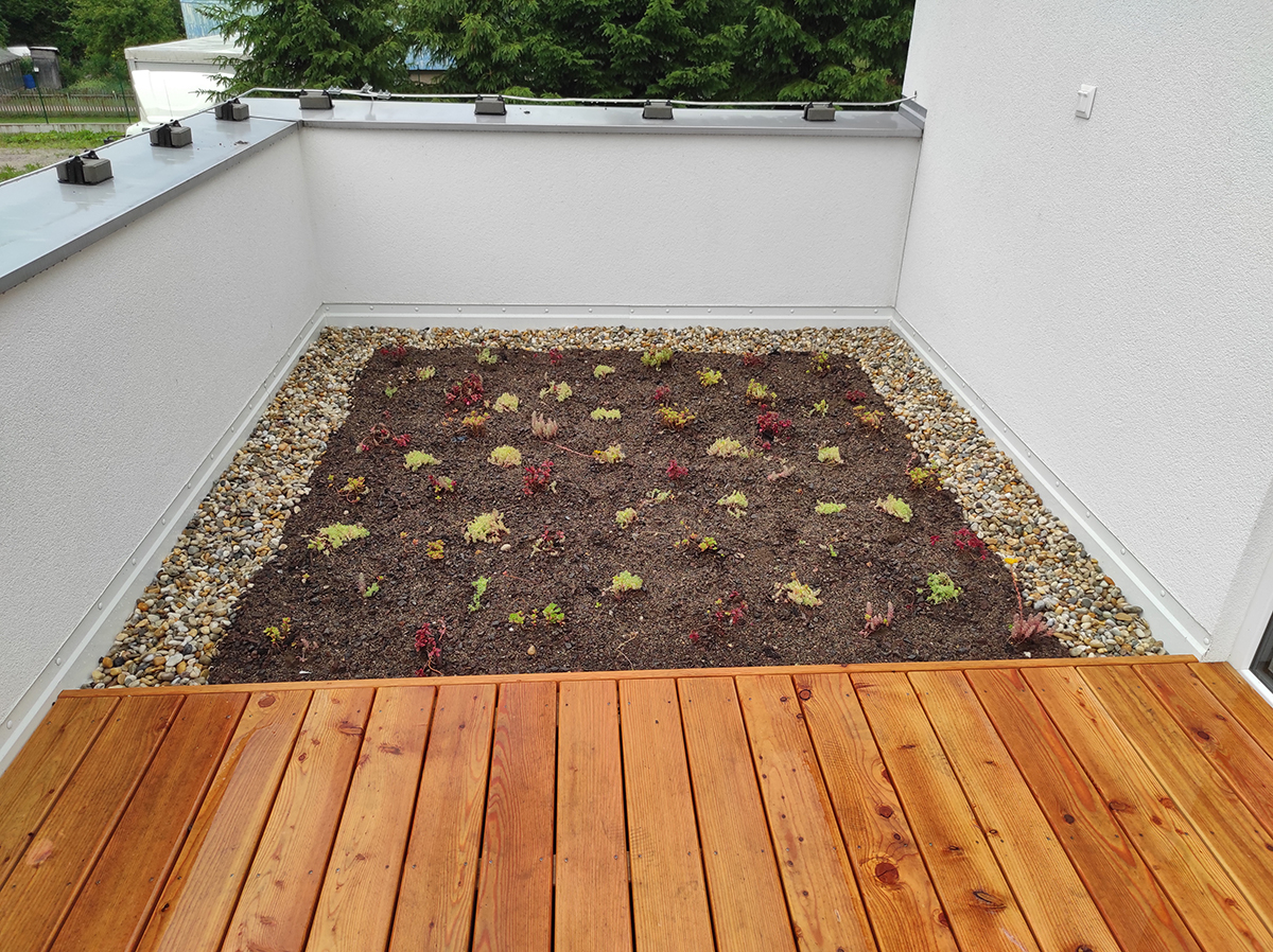  Aj na modulárnej stavbe môže byť pobytová terasa či vegetačná strecha.