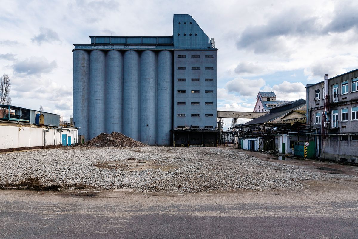 Developer Corwin, ktorý vlastní pozemok po bývalom závode Palma, stále čaká na zmenu územného plánu.