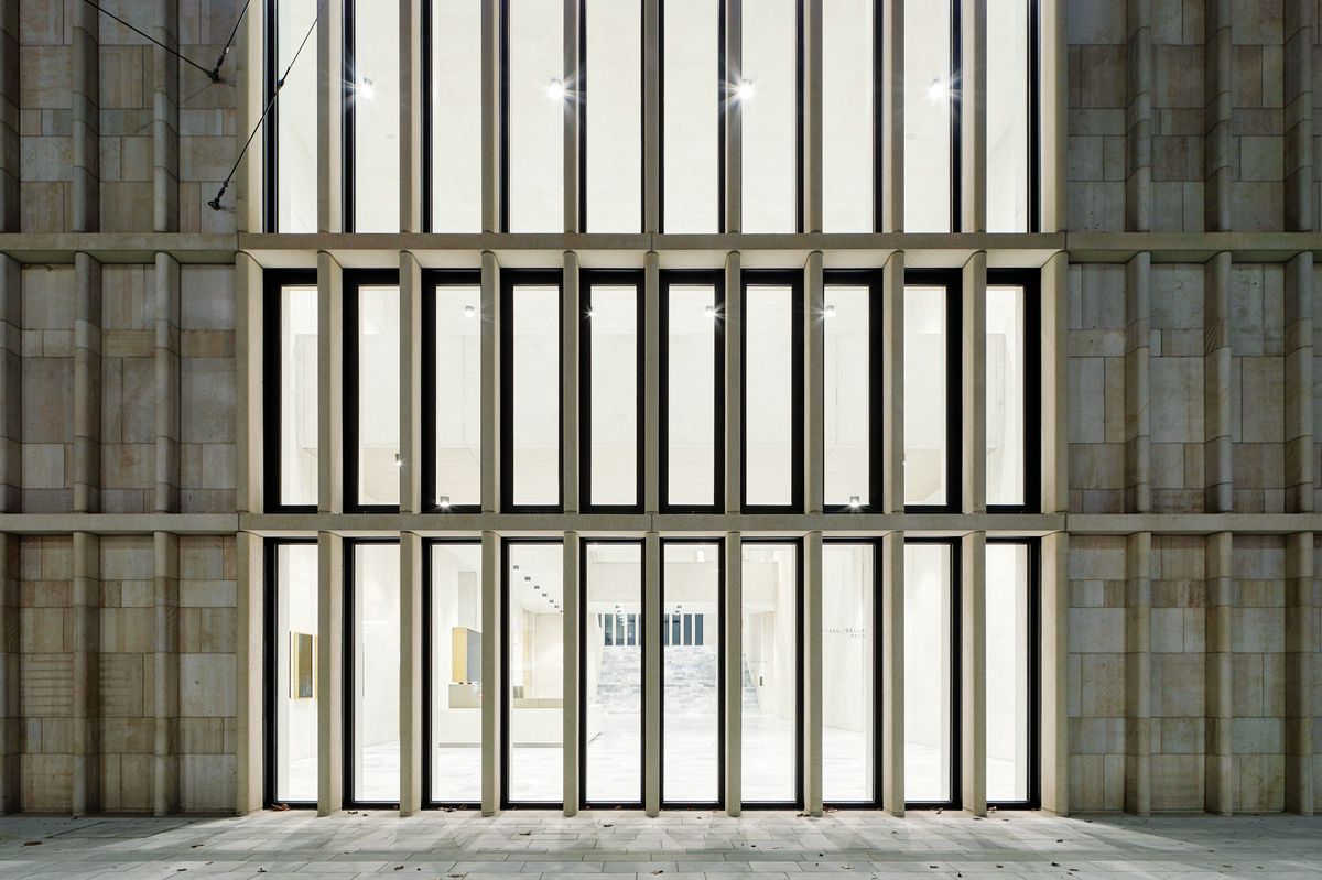 Švajčiarsky Zürich je priekopníkom ekologicky šetrnej výstavby, od roku 2005 musí byť recyklovaný betón použitý pri stavbe všetkých verejných budov. 