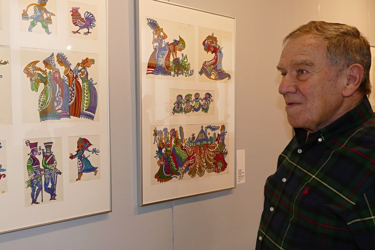 Na snímke ilustrátor Miroslav Cipár počas vernisáže v Literárnom múzeu Slovenskej národnej knižnice (SNK) v Martine dňa 5. novembra 2019.