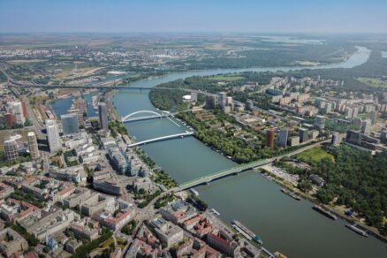 Vizualizácia rozvoja Bratislavy na pravom brehu Dunaja.