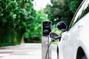 Zelený radar: Nečakané problémy elektromobilov aj očakávané polená pod nohy pre mimovládky