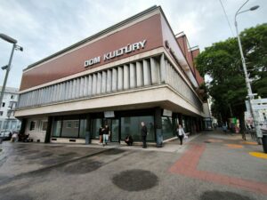 Forma existencie Kunsthalle Bratislava by mala byť jasná na jeseň